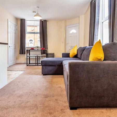 Northfield Street, Worcester City Centre - Guest Homes Екстериор снимка