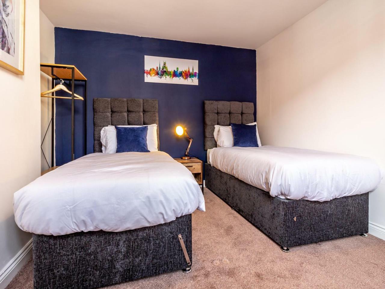 Northfield Street, Worcester City Centre - Guest Homes Екстериор снимка