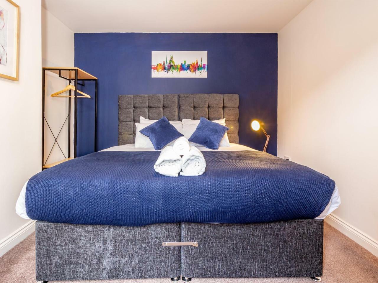 Northfield Street, Worcester City Centre - Guest Homes Екстериор снимка