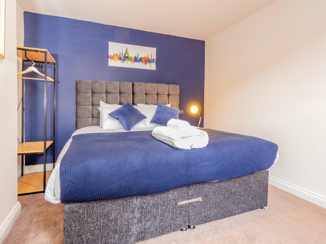 Northfield Street, Worcester City Centre - Guest Homes Екстериор снимка