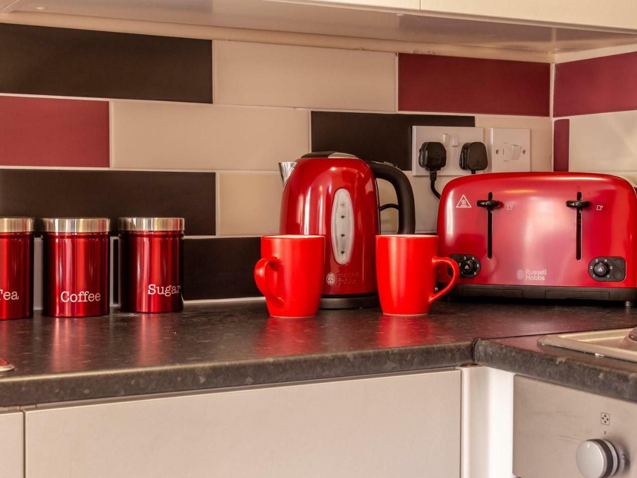 Northfield Street, Worcester City Centre - Guest Homes Екстериор снимка